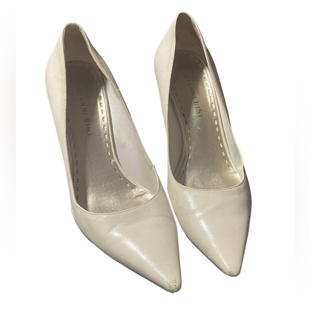 Gianni Bini Nude Heels Size 6M